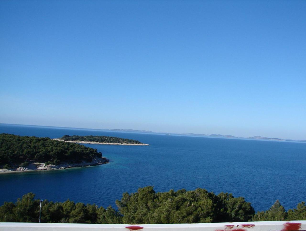 Apartments And Rooms Mirja-Parking Primosten Luaran gambar