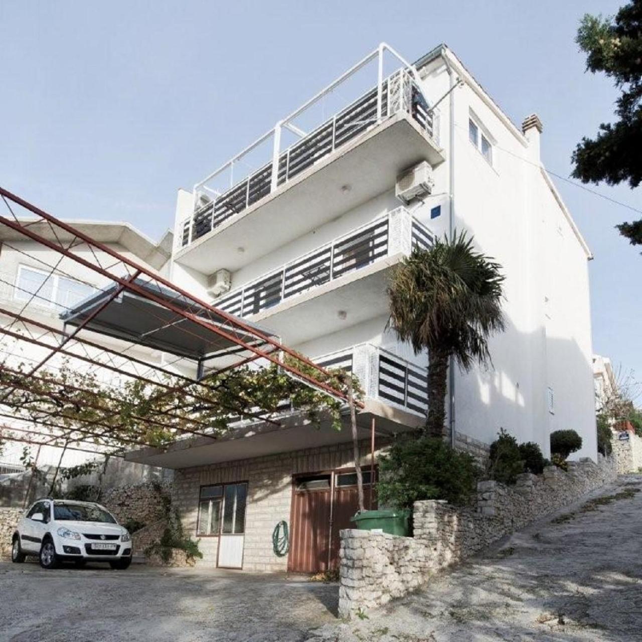 Apartments And Rooms Mirja-Parking Primosten Luaran gambar