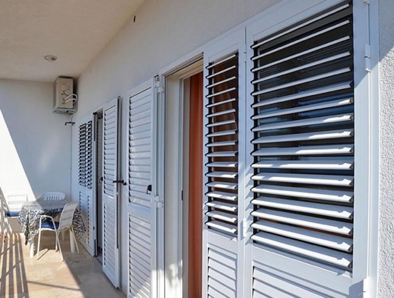 Apartments And Rooms Mirja-Parking Primosten Luaran gambar