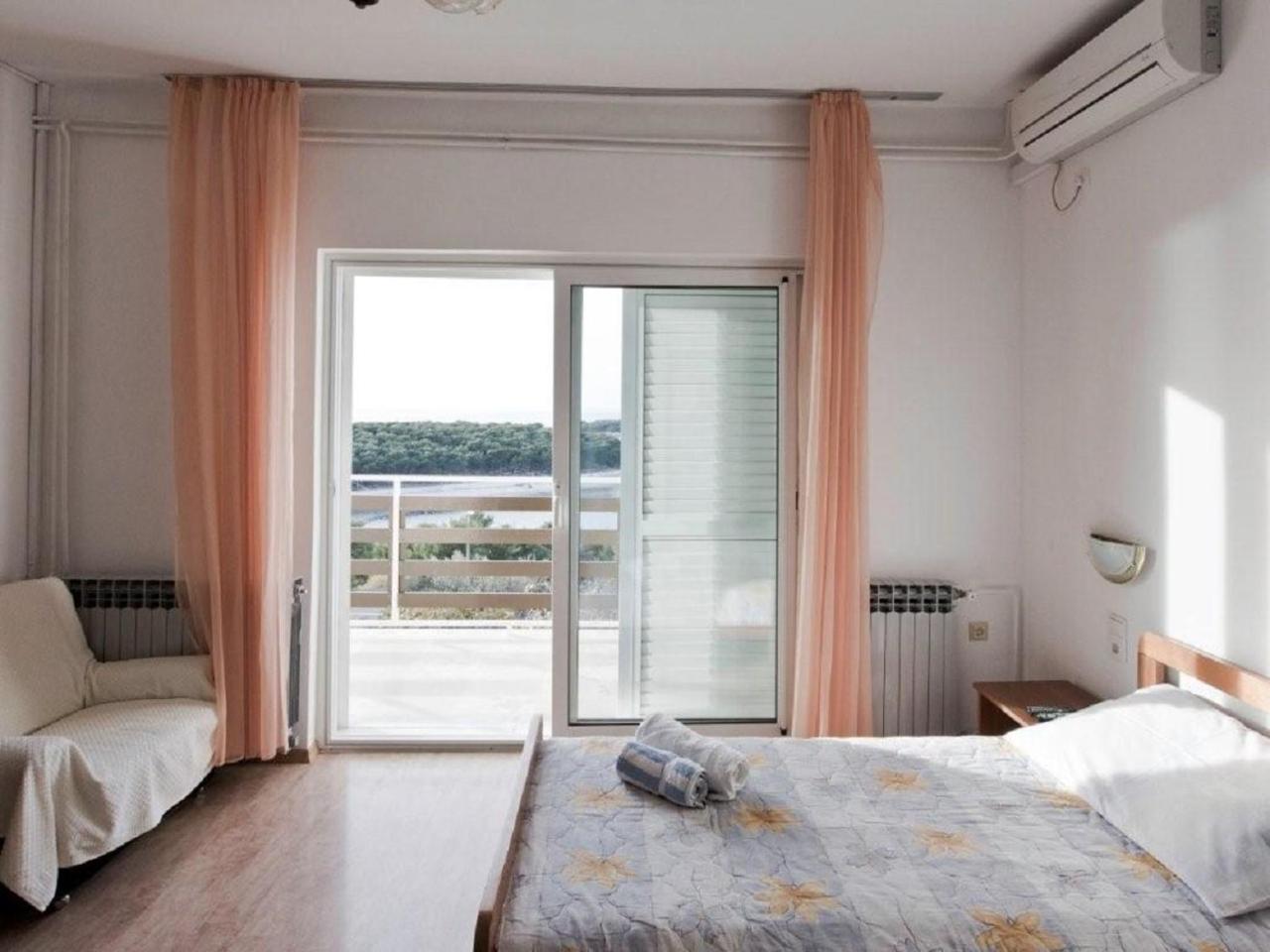 Apartments And Rooms Mirja-Parking Primosten Luaran gambar